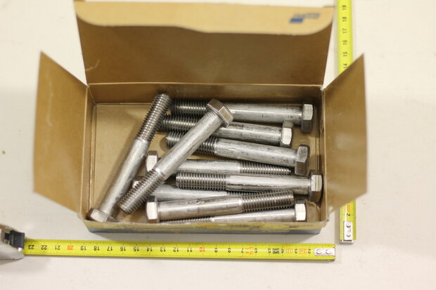 HEXAGON HEAD BOLTS - STAINLESS STEEL A2 and A4 Fabory 5500 140.100